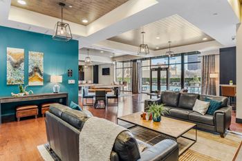 clubhouse area at High Point on Columbus Commons